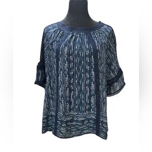 New Directions Boho Geometric Print Blouse Small Blue White Crochet Split Sleeve